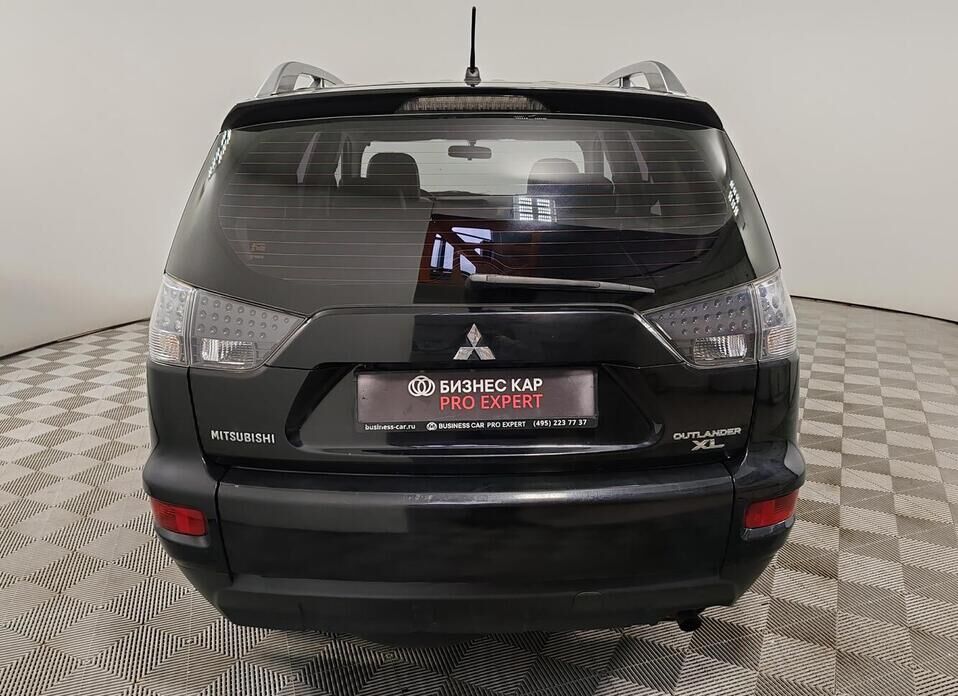 Mitsubishi Outlander, II Рестайлинг 2.0 CVT (147 л.с.)