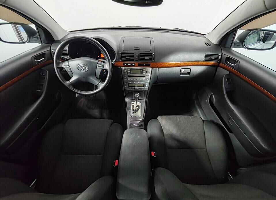 Toyota Avensis, II Рестайлинг 1.8 AT (129 л.с.)