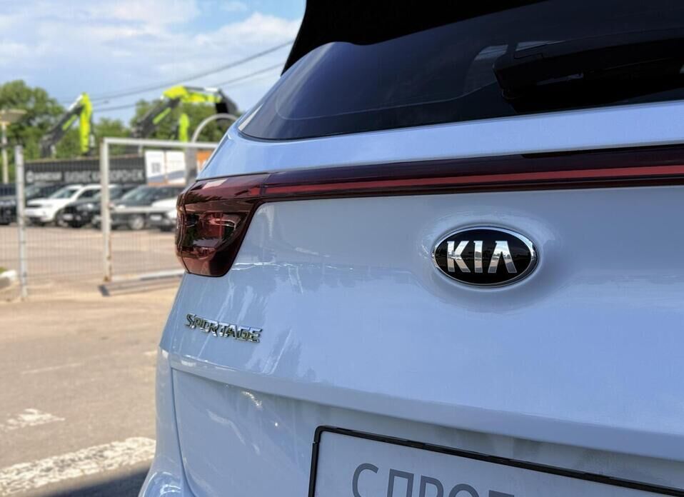 Kia Sportage, IV Рестайлинг 2.0 AT (150 л.с.)