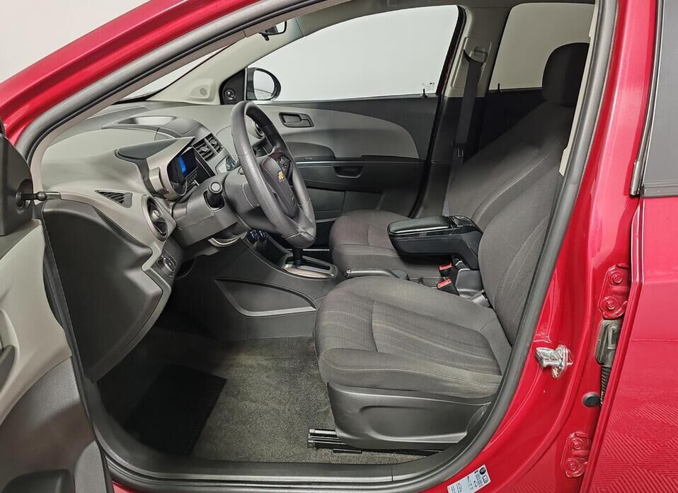Chevrolet Aveo, II 1.6 AT (115 л.с.)