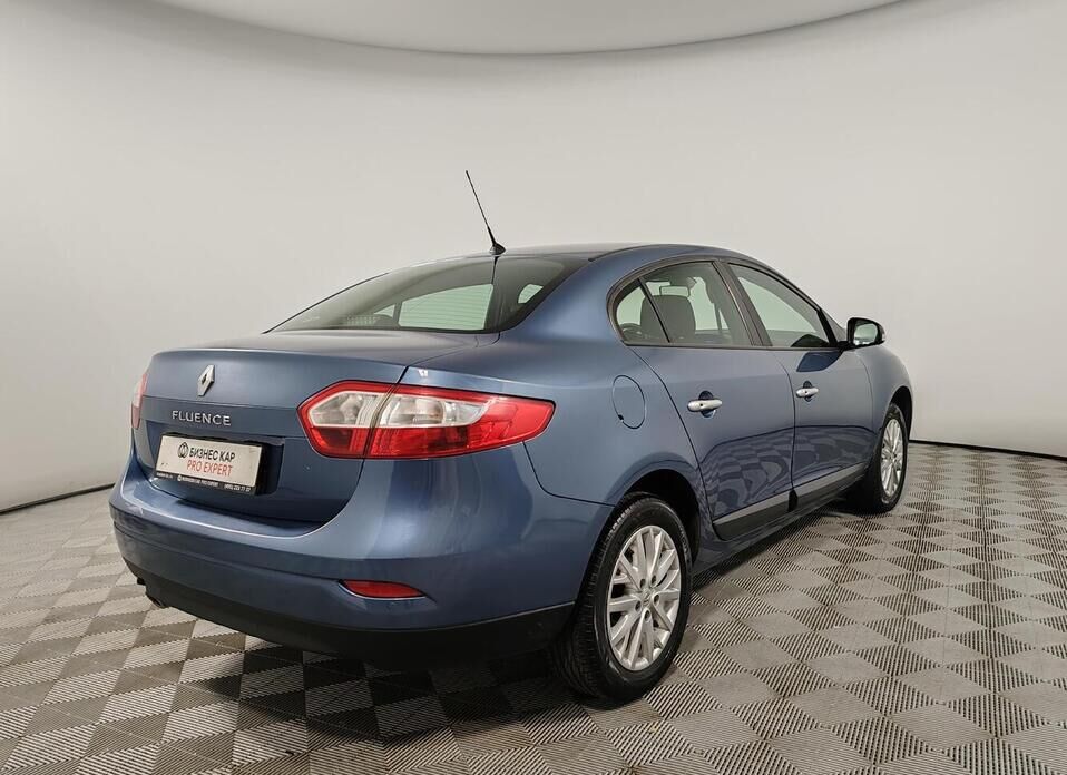 Renault Fluence, I Рестайлинг 1.6 MT (106 л.с.)