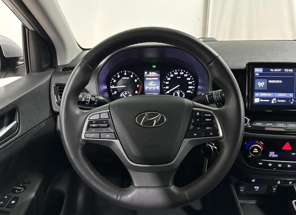 Hyundai Solaris, II Рестайлинг 1.6 AT (123 л.с.)