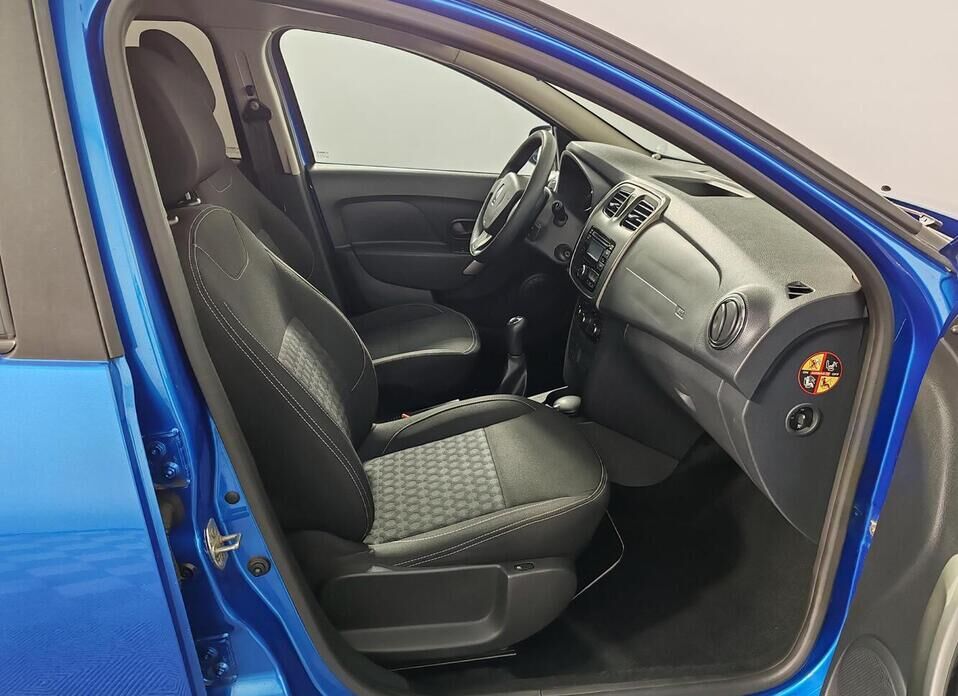 Renault Logan, II 1.6 MT (113 л.с.)