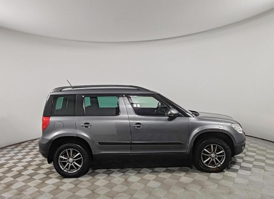 Skoda Yeti, I 1.8 AMT (152 л.с.) 4WD