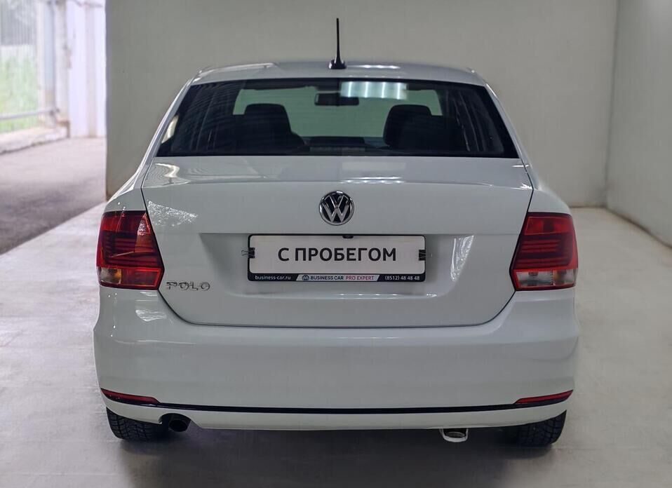 Volkswagen Polo, V Рестайлинг 1.6 AT (110 л.с.)