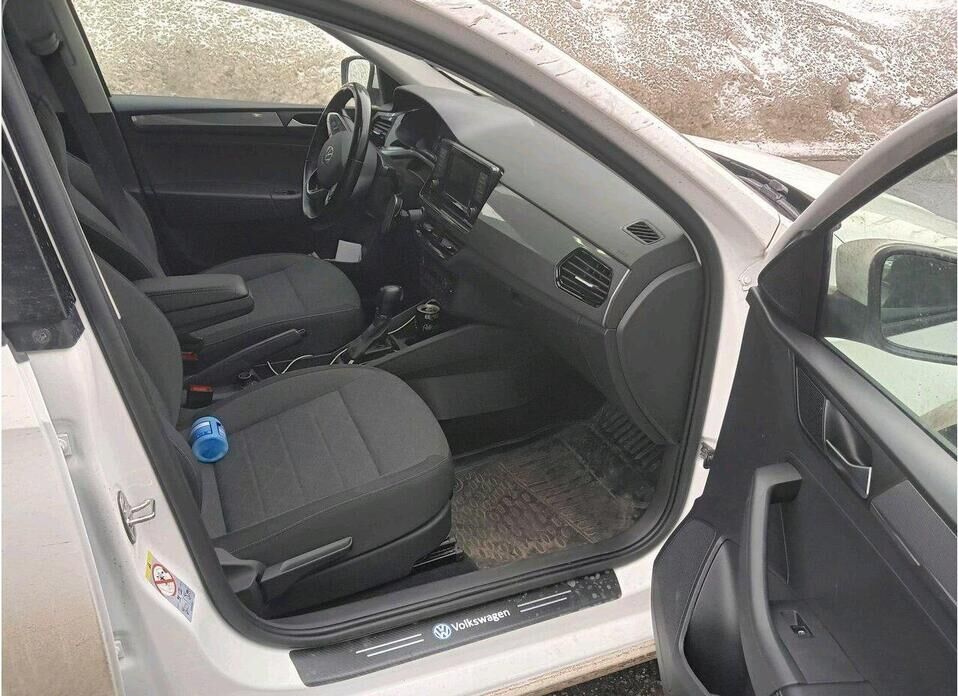 Volkswagen Polo, VI 1.4 AMT (125 л.с.)