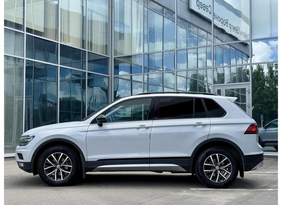 Volkswagen Tiguan, II 2.0d AMT (150 л.с.) 4WD