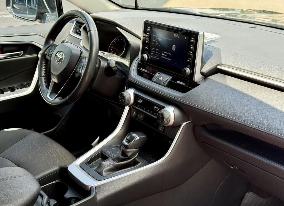 Toyota RAV4, V (XA50) 2.0 CVT (149 л.с.)