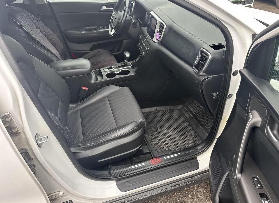 Kia Sportage, IV Рестайлинг 2.0 AT (150 л.с.)