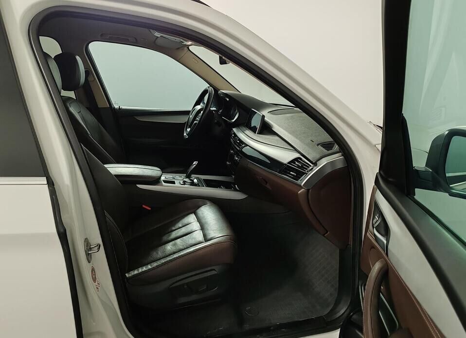 BMW X5, III (F15) 25d 3.0d AT (218 л.с.) 4WD