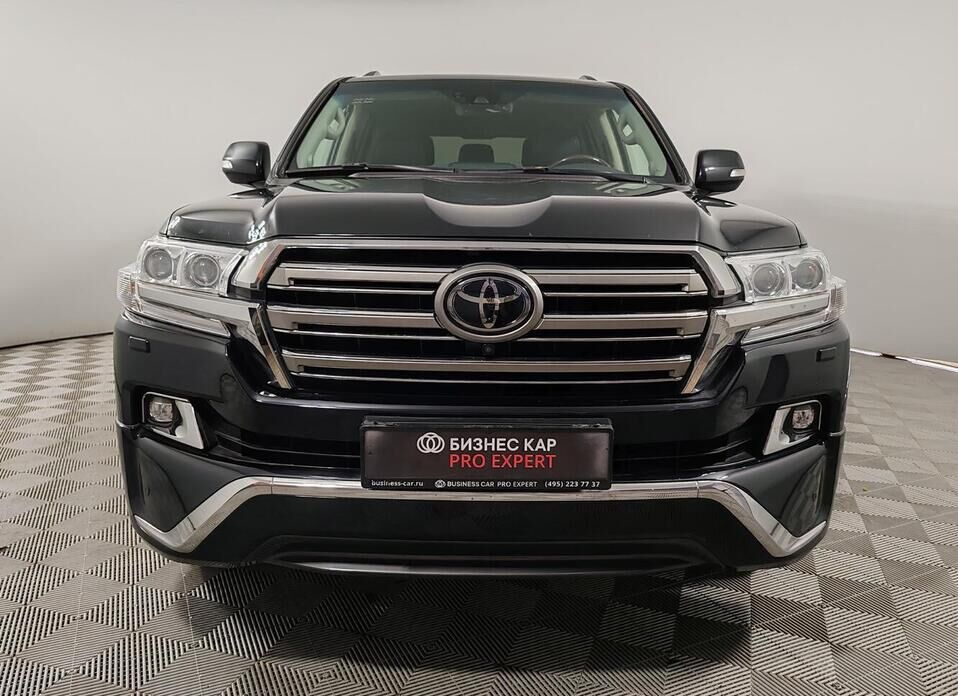 Toyota Land Cruiser, 200 Series Рестайлинг 2 4.6 AT (309 л.с.) 4WD