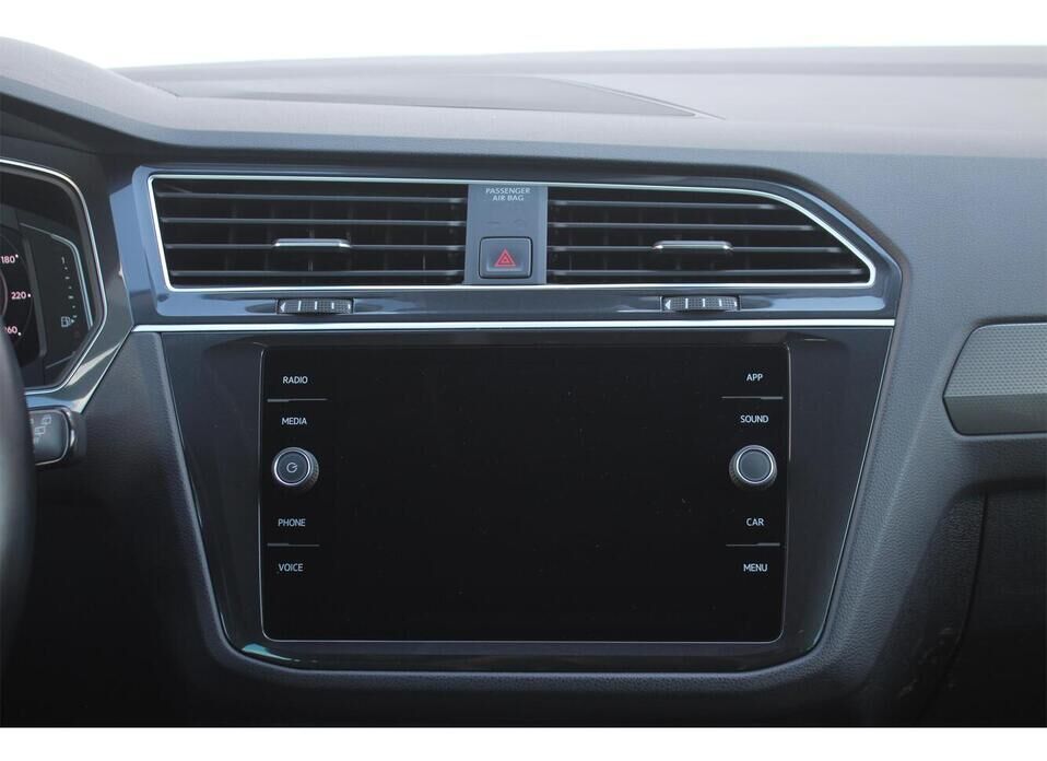 Volkswagen Tiguan, II 2.0d AMT (150 л.с.) 4WD