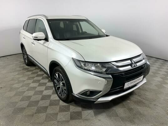 Mitsubishi Outlander, 2017 г., 139 425 км