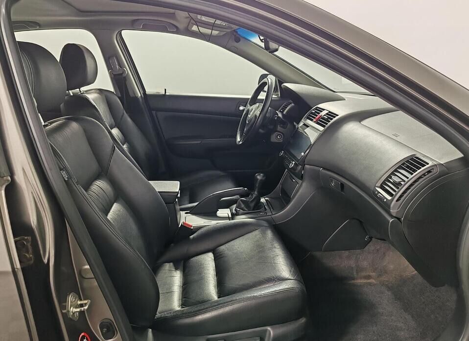 Honda Accord, VII Рестайлинг 2.4 MT (190 л.с.)
