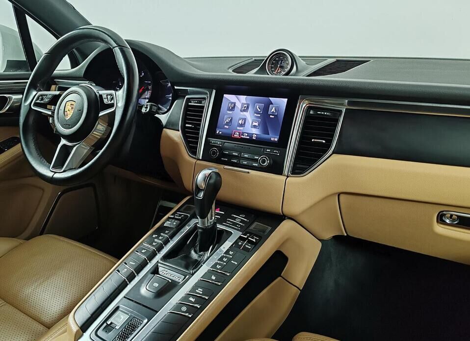 Porsche Macan, I 2.0 AMT (252 л.с.) 4WD