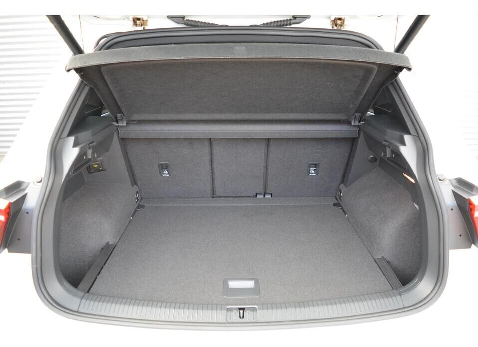 Volkswagen Tiguan, II Рестайлинг 2.0 AMT (180 л.с.) 4WD