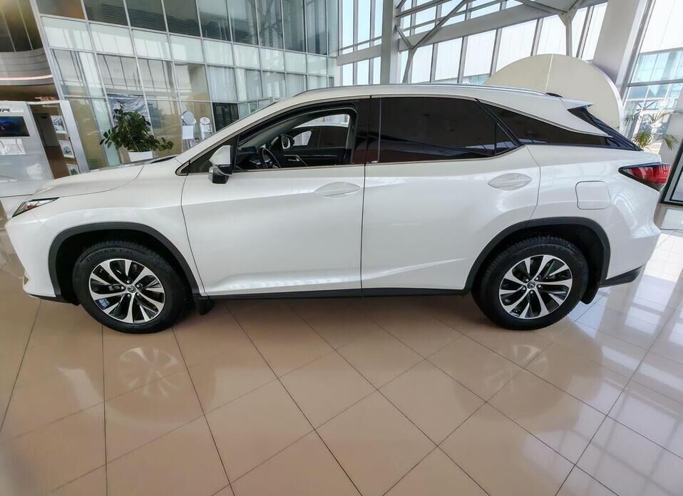 Lexus RX, IV Рестайлинг 300 2.0 AT (238 л.с.) 4WD