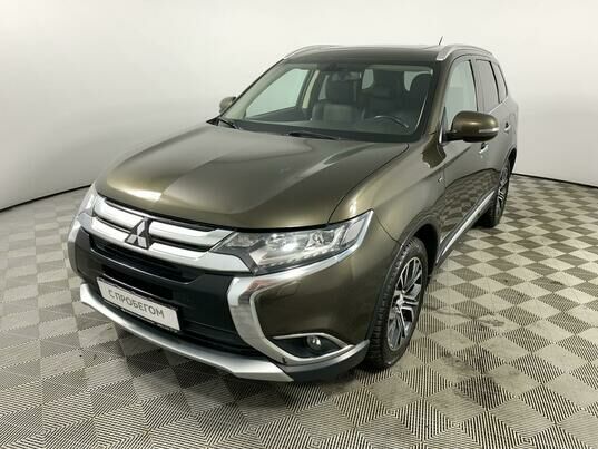 Mitsubishi Outlander, 2015 г., 182 105 км