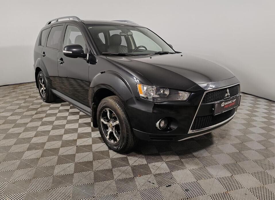 Mitsubishi Outlander, II Рестайлинг 2.0 CVT (147 л.с.)