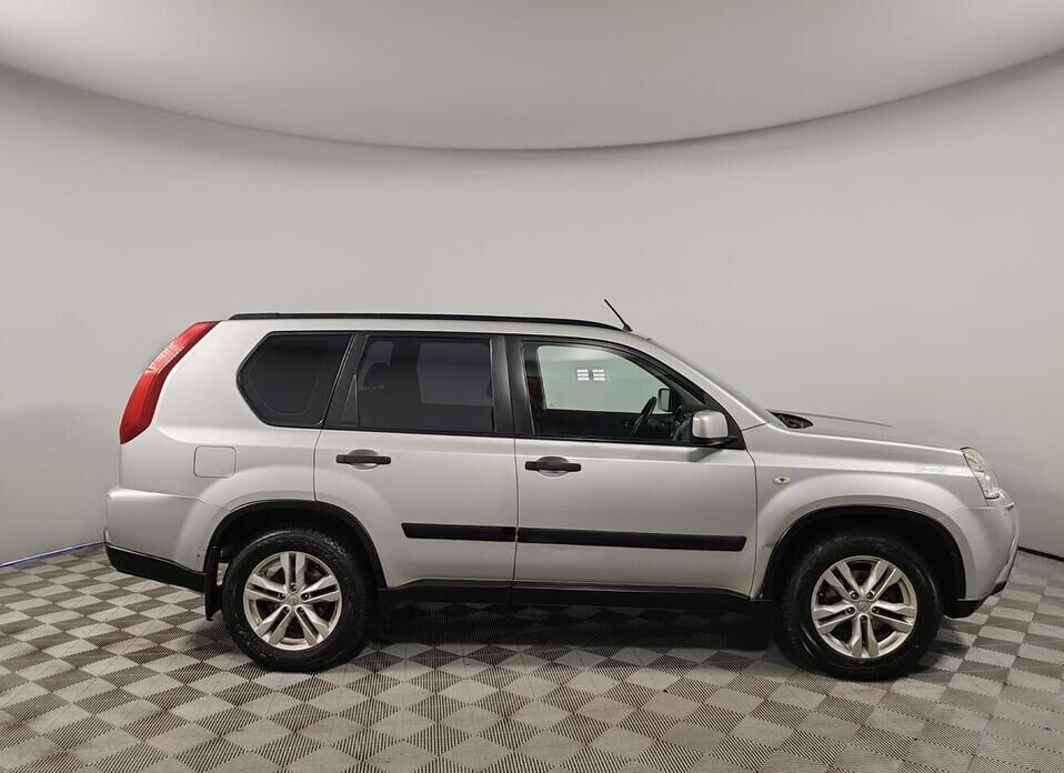 Nissan X-Trail, II Рестайлинг 2.0 CVT (141 л.с.) 4WD