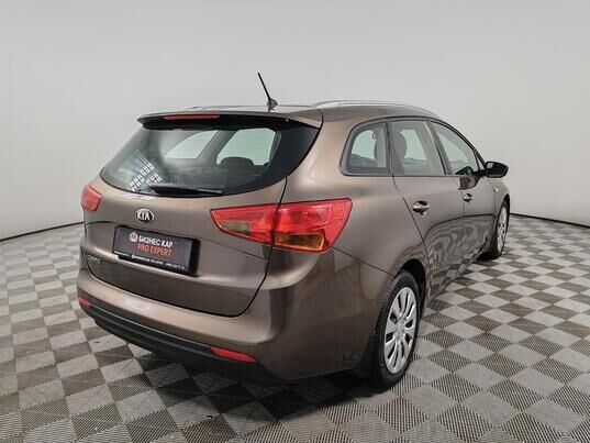 Kia Ceed, II, 2013 г., 136 327 км