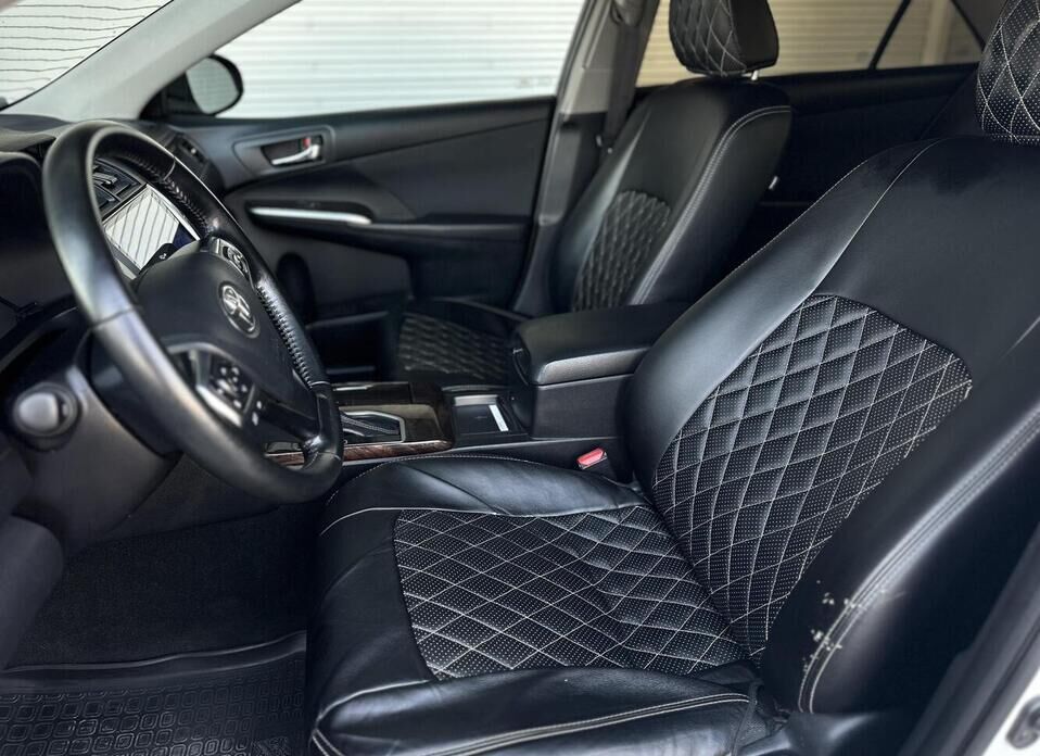 Toyota Camry, VII (XV50) Рестайлинг 2.5 AT (181 л.с.)