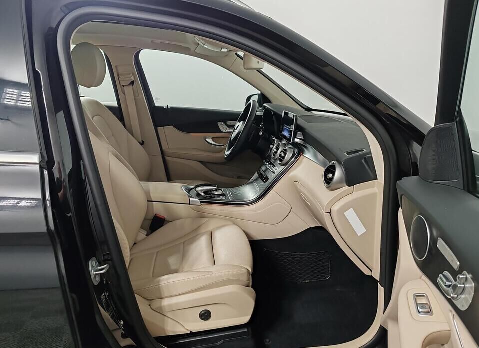 Mercedes-Benz GLC, I (X253) 300 2.0 AT (245 л.с.) 4WD