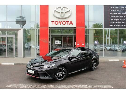 Toyota Camry, 2021 г., 131 141 км