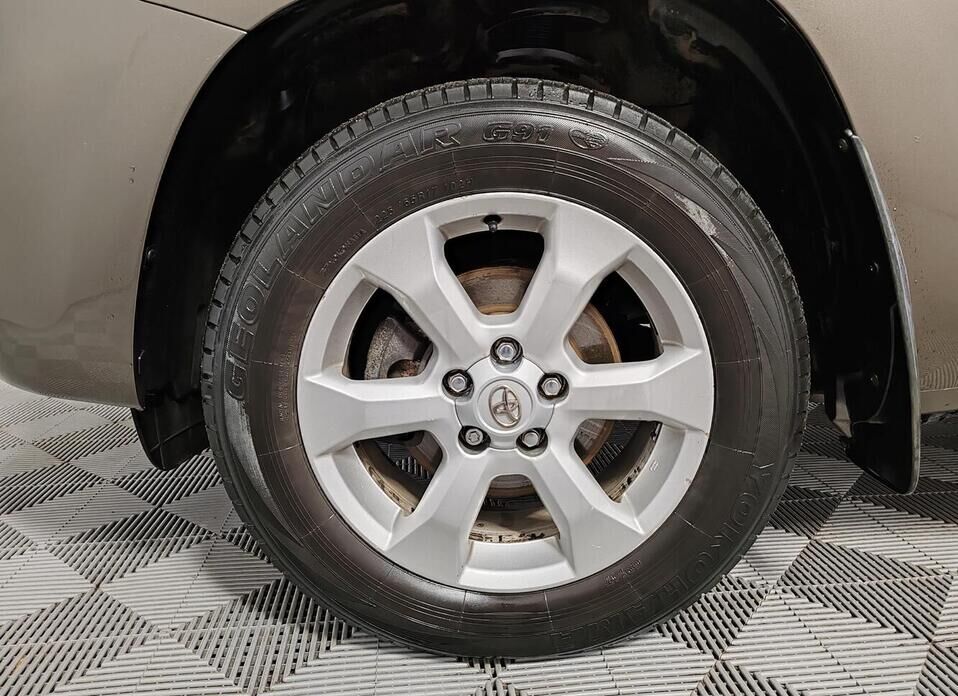 Toyota RAV4, III (XA30) Рестайлинг 2.0 CVT (158 л.с.) 4WD