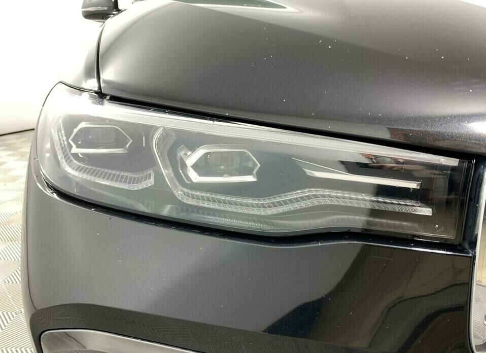 BMW X7 40i 3.0 AT (340 л.с.) 4WD