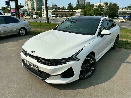 Kia K5, 2021 г., 121 140 км