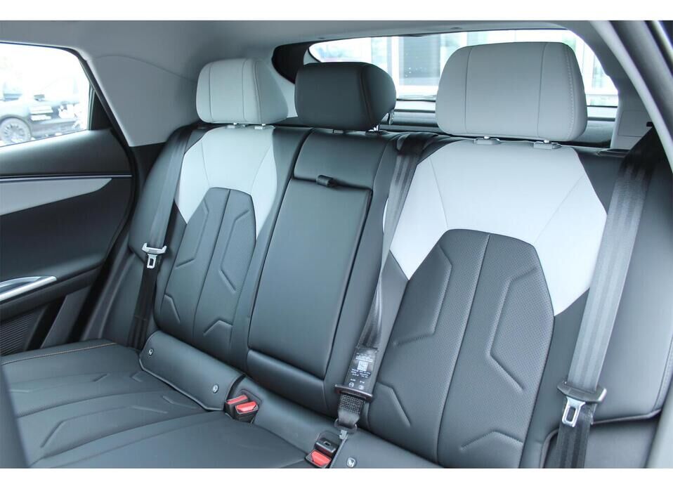 Omoda C5, II 1.5 AMT (147 л.с.) 4WD