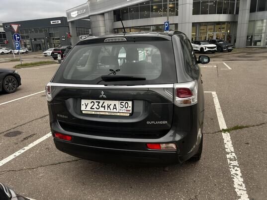 Mitsubishi Outlander, 2013 г., 122 984 км