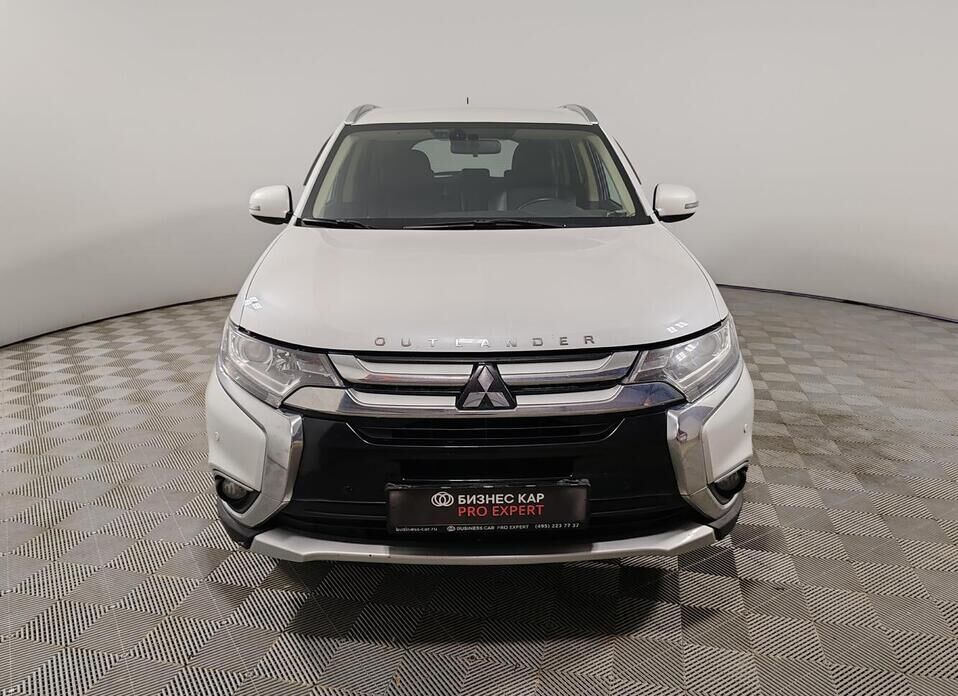 Mitsubishi Outlander, III Рестайлинг 2 2.0 CVT (146 л.с.) 4WD