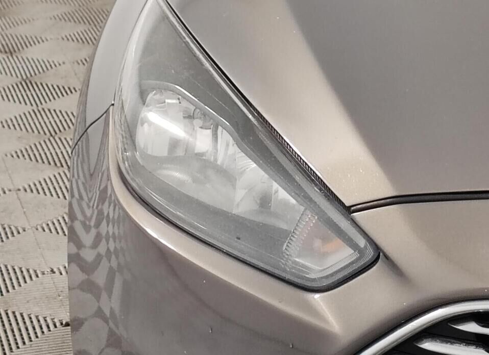 Ford Focus, III Рестайлинг 1.6 AMT (125 л.с.)