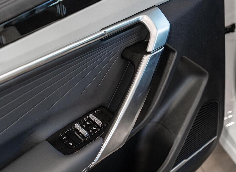 Geely Atlas, II 1.5 AMT (147 л.с.)