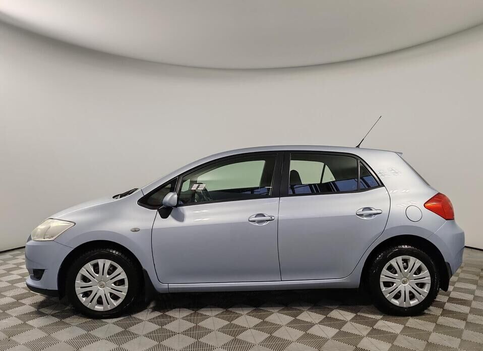 Toyota Auris, I 1.6 AMT (124 л.с.)
