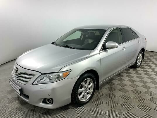 Toyota Camry, 2011 г., 200 001 км