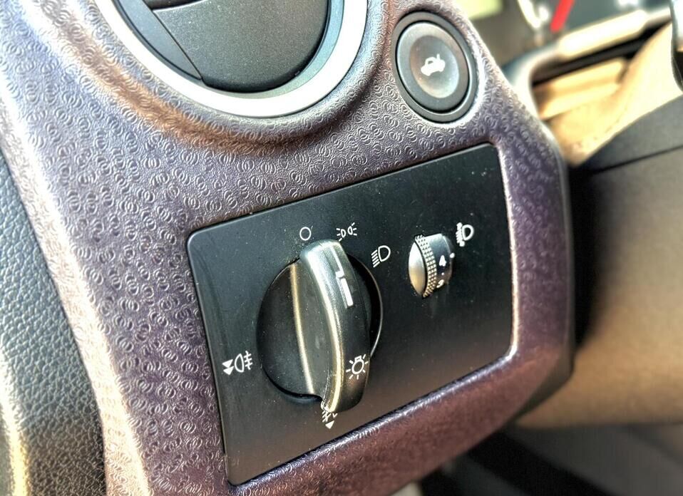 Ford Fusion, I Рестайлинг 1.4 MT (80 л.с.)
