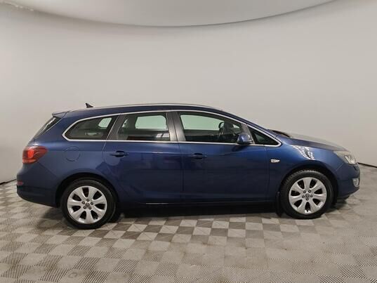Opel Astra, 2011 г., 210 468 км