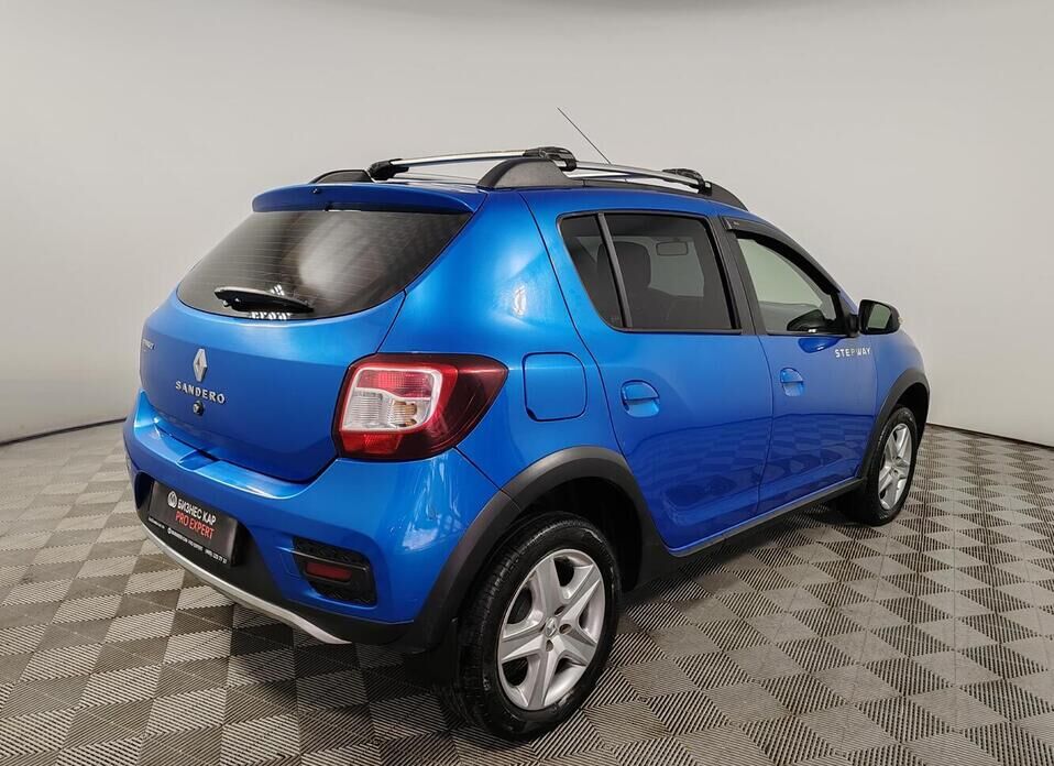 Renault Sandero, II Stepway 1.6 MT (82 л.с.)