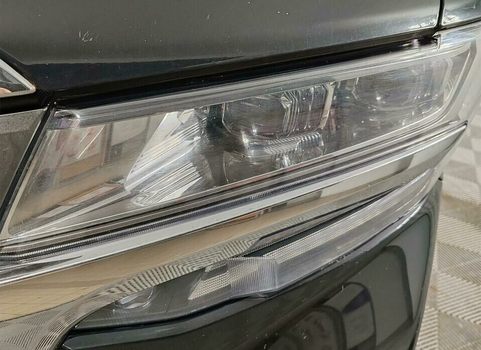 Toyota Alphard 3.5 AT (300 л.с.)