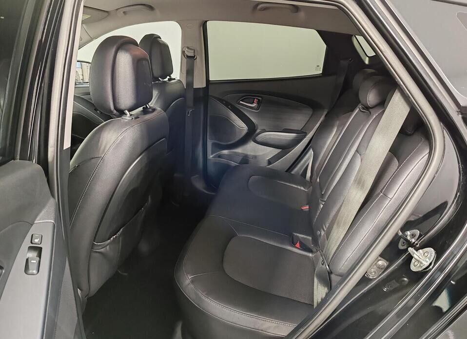 Hyundai ix35, I Рестайлинг 2.0 AT (150 л.с.) 4WD