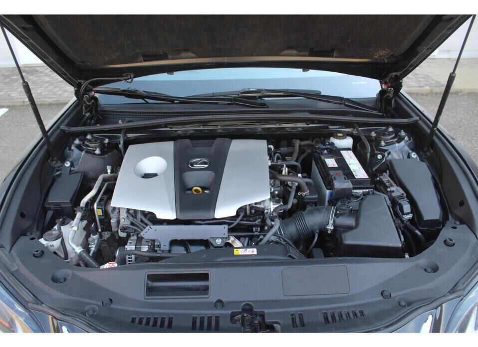 Lexus ES, VII 250 2.5 AT (200 л.с.)