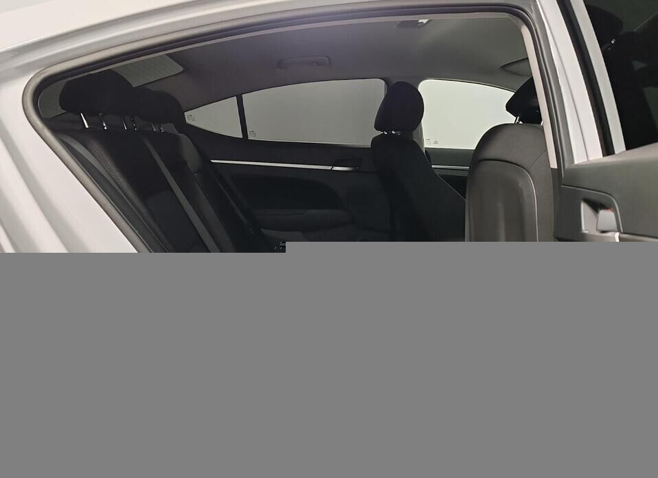 Hyundai Elantra, VI (AD) Рестайлинг 2.0 AT (150 л.с.)