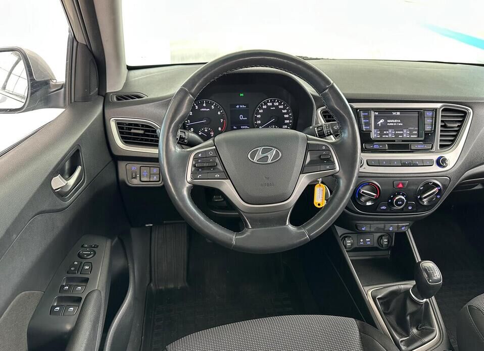 Hyundai Solaris, II 1.6 MT (123 л.с.)