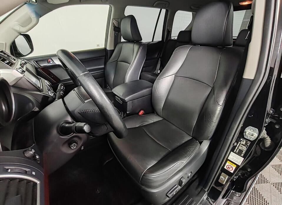 Toyota Land Cruiser Prado, 150 Series Рестайлинг 1 2.8d AT (177 л.с.) 4WD