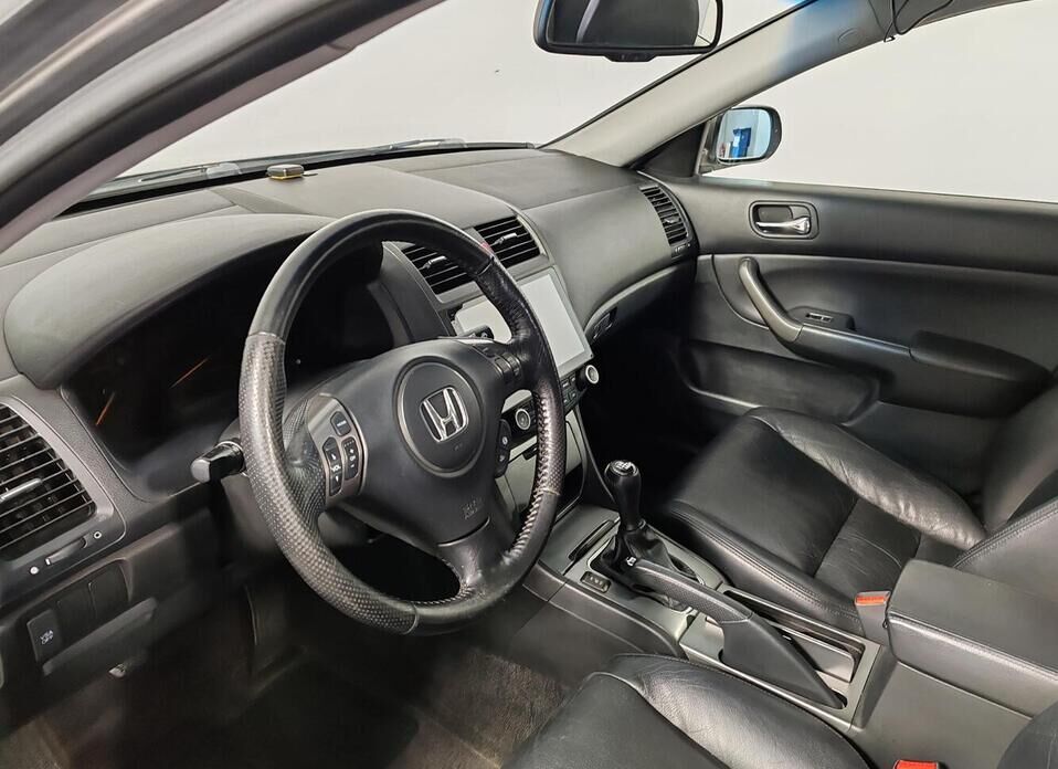 Honda Accord, VII Рестайлинг 2.4 MT (190 л.с.)