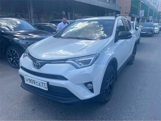 Toyota RAV4, 2019&nbsp;г., 129&nbsp;176&nbsp;км